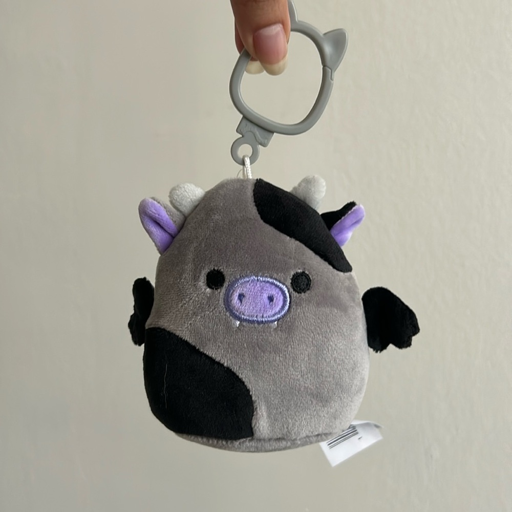 NWT Bridgette the Cow Bat 3.5” Clip Squishmallow